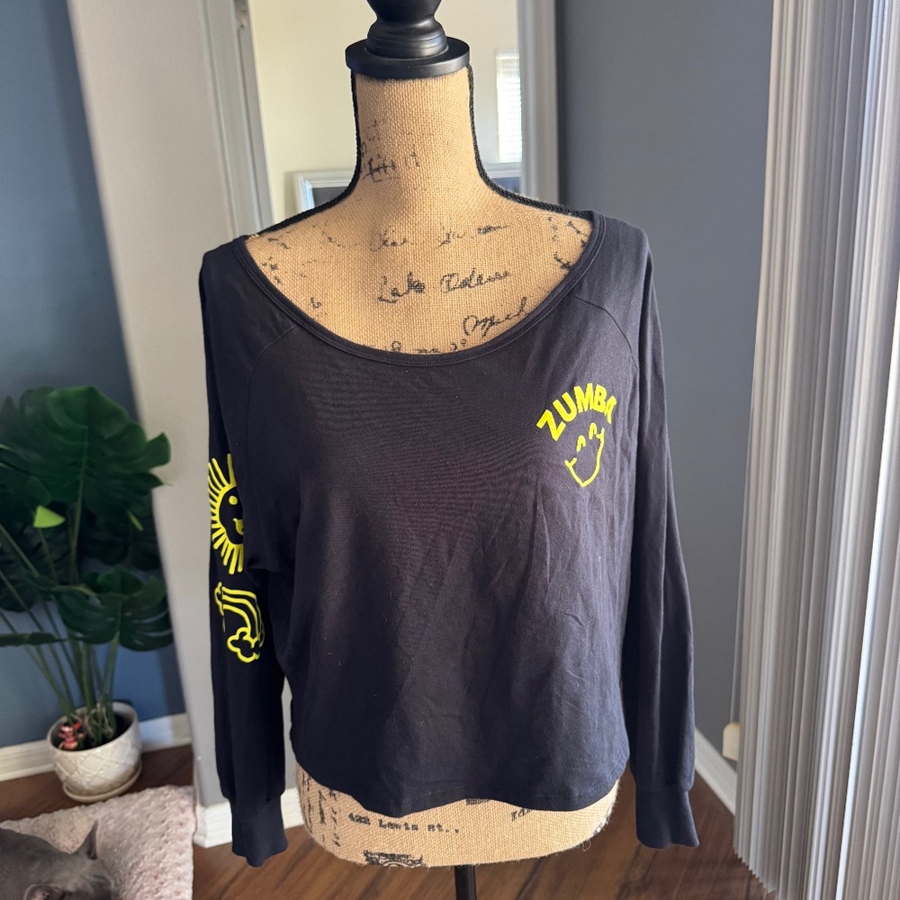 Zumba Cropped Long Sleeve Dance Top Black Neon Yellow Graphic Medium